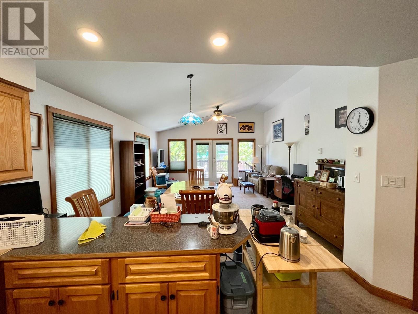 811 KILDARE Street - 14