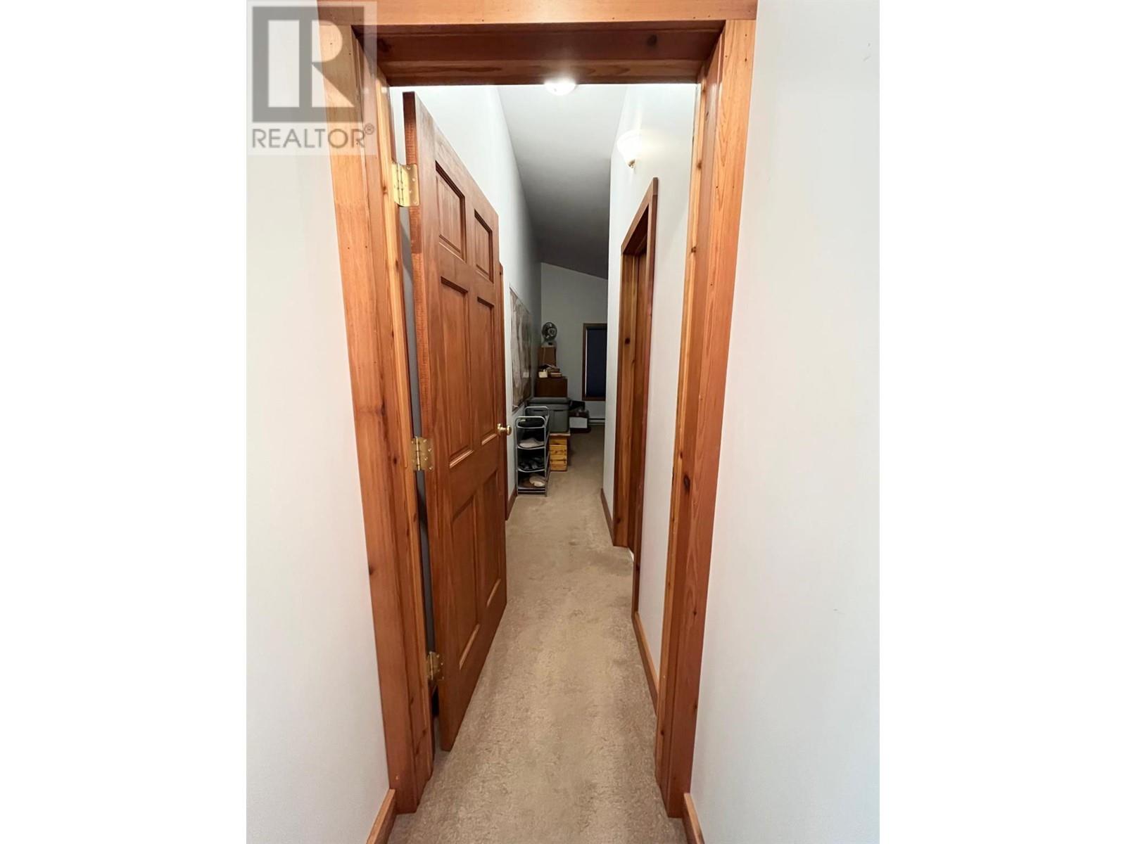 811 KILDARE Street - 25