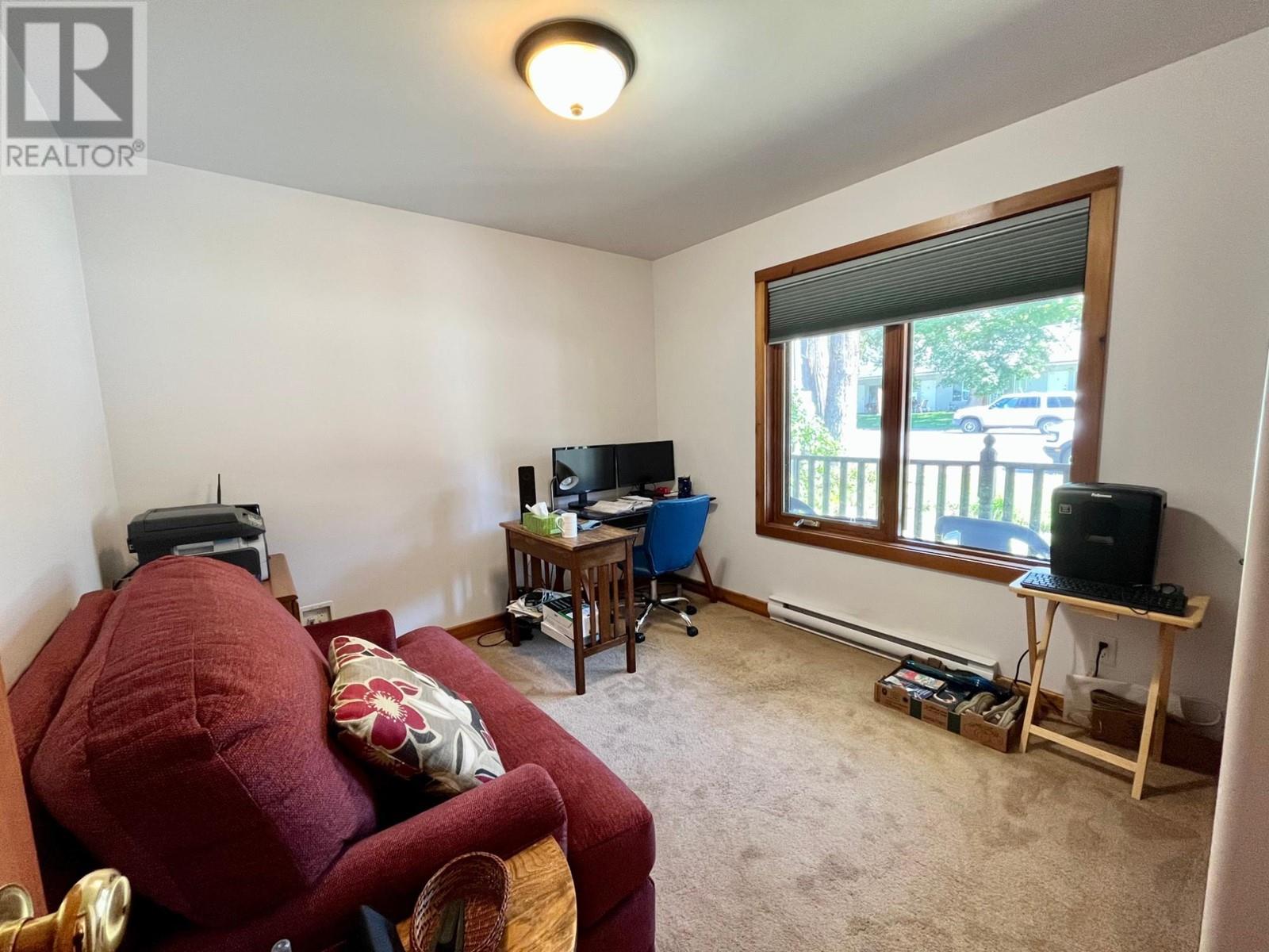 811 KILDARE Street - 34