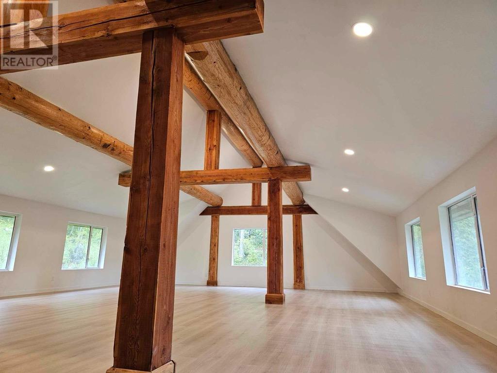 8240 Loakin Bear Creek Road, Chase