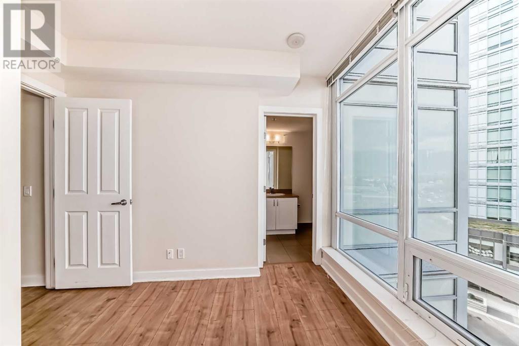 Single Family House High rise for Sale in   Brentwood Common NW Brentwood Calgary 