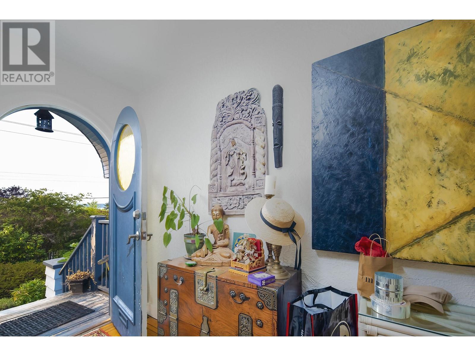 1449 MATHERS AVENUE, West Vancouver real estate listing R2938025