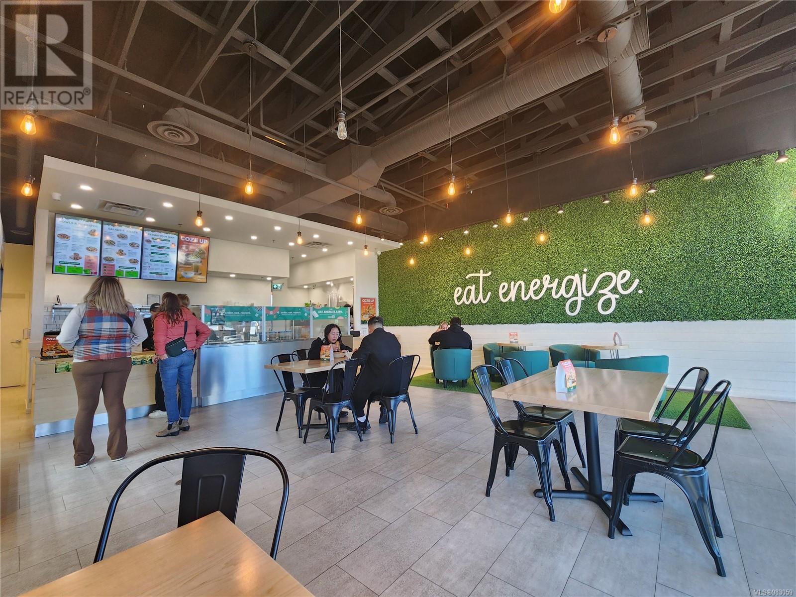 102 3250 Island Hwy N, Nanaimo