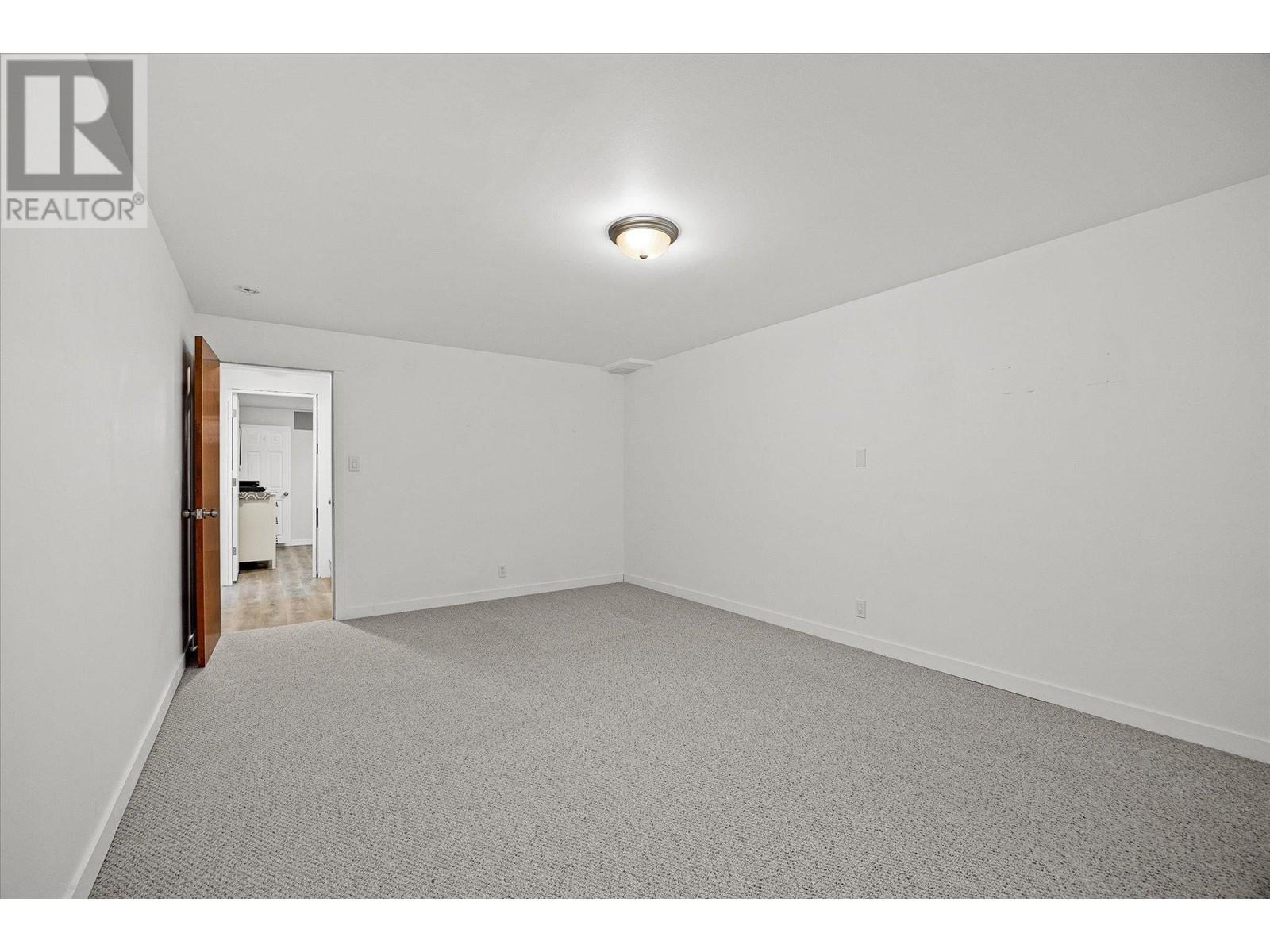  450 McDonald Road, Kelowna