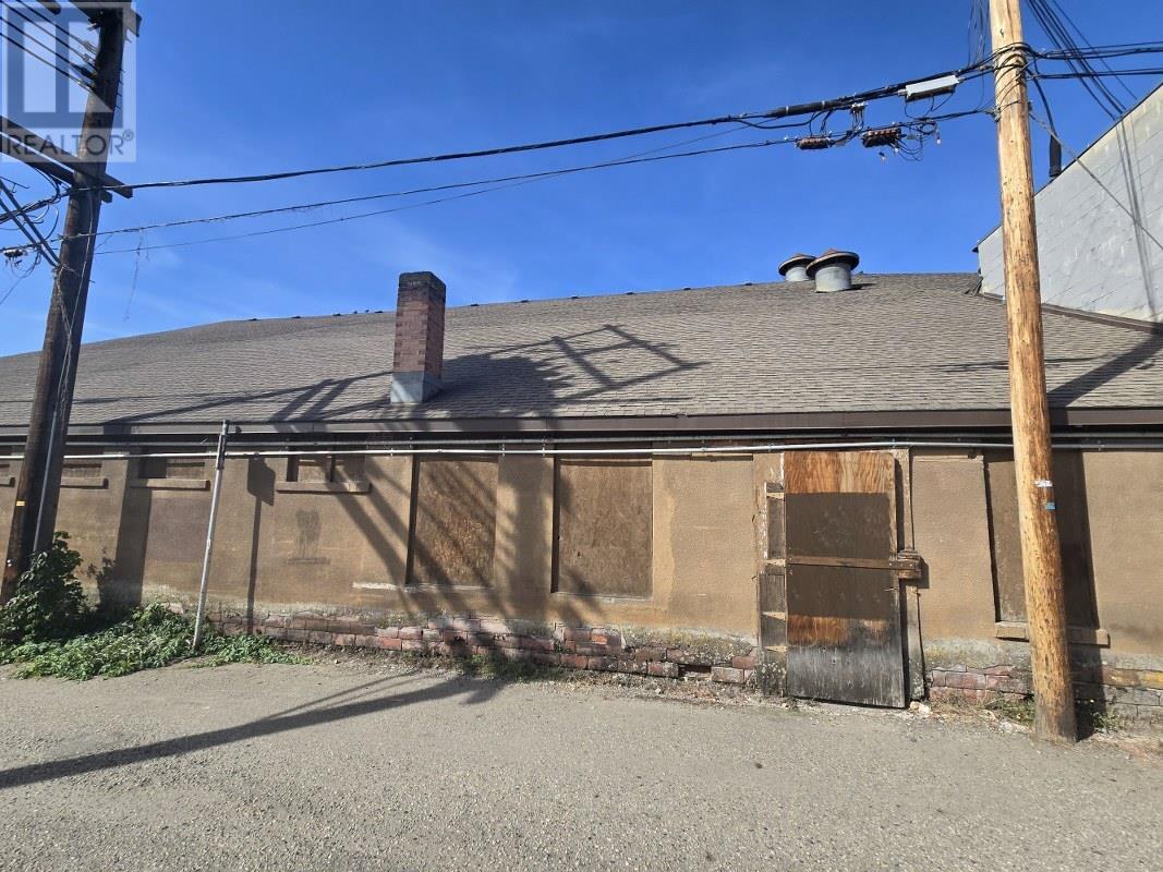 2906-2916 30th Avenue, Vernon