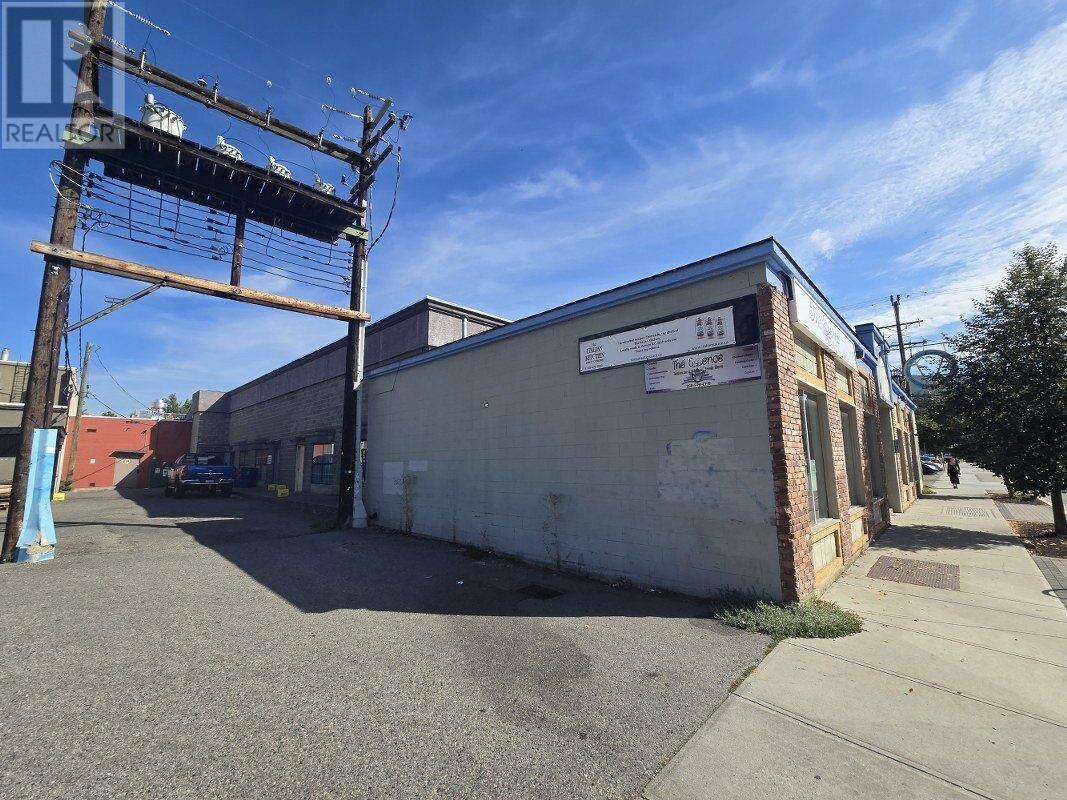  2906-2916 30th Avenue, Vernon