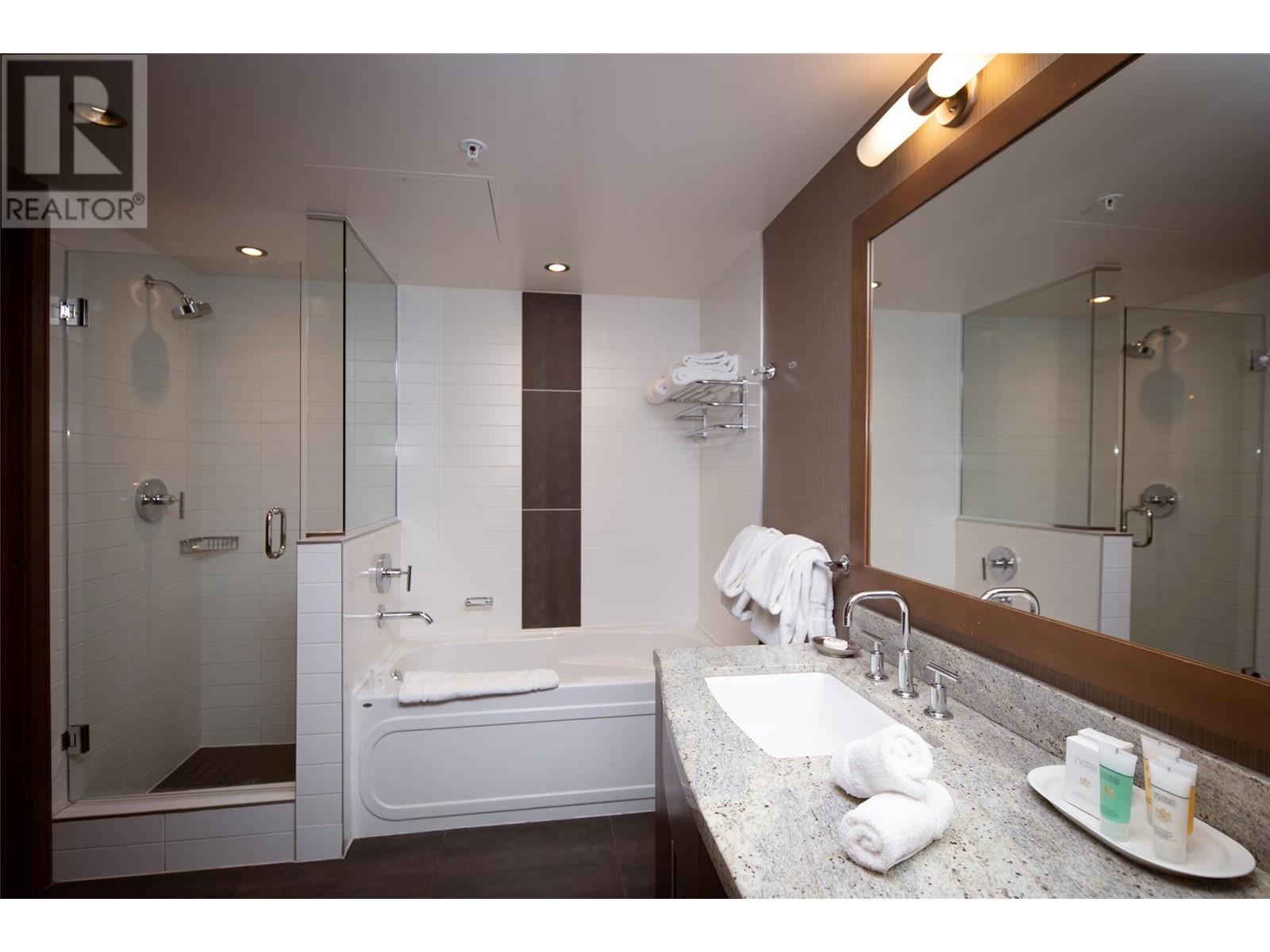 2950 Camozzi Road Unit# 2533, Revelstoke