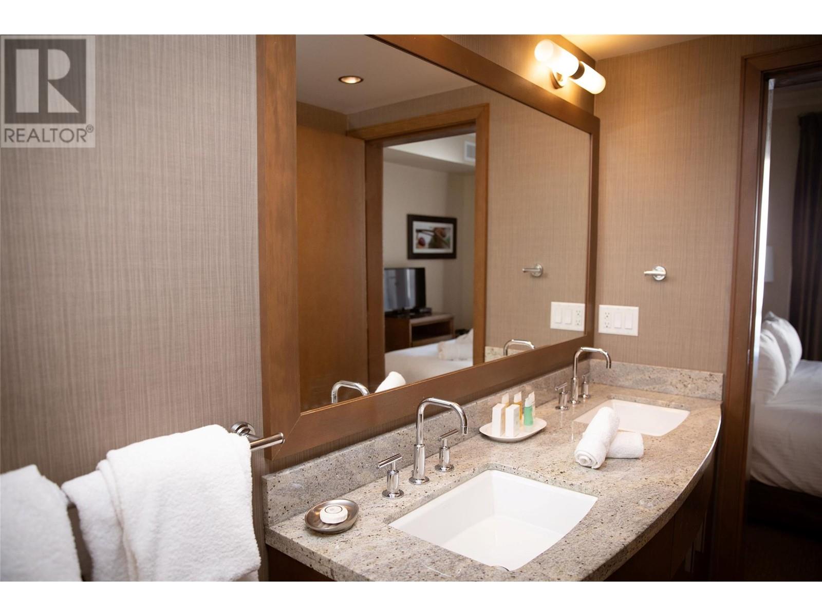 2950 Camozzi Road Unit# 2533, Revelstoke