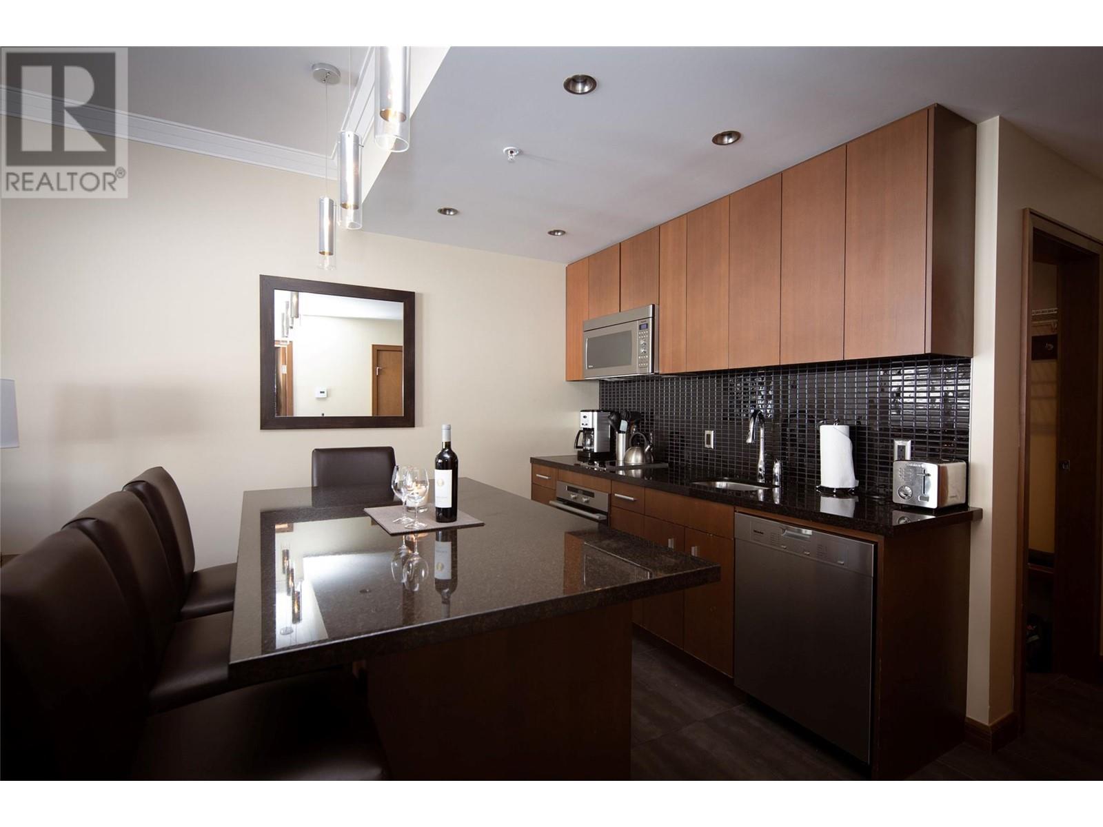 2950 Camozzi Road Unit# 2533, Revelstoke