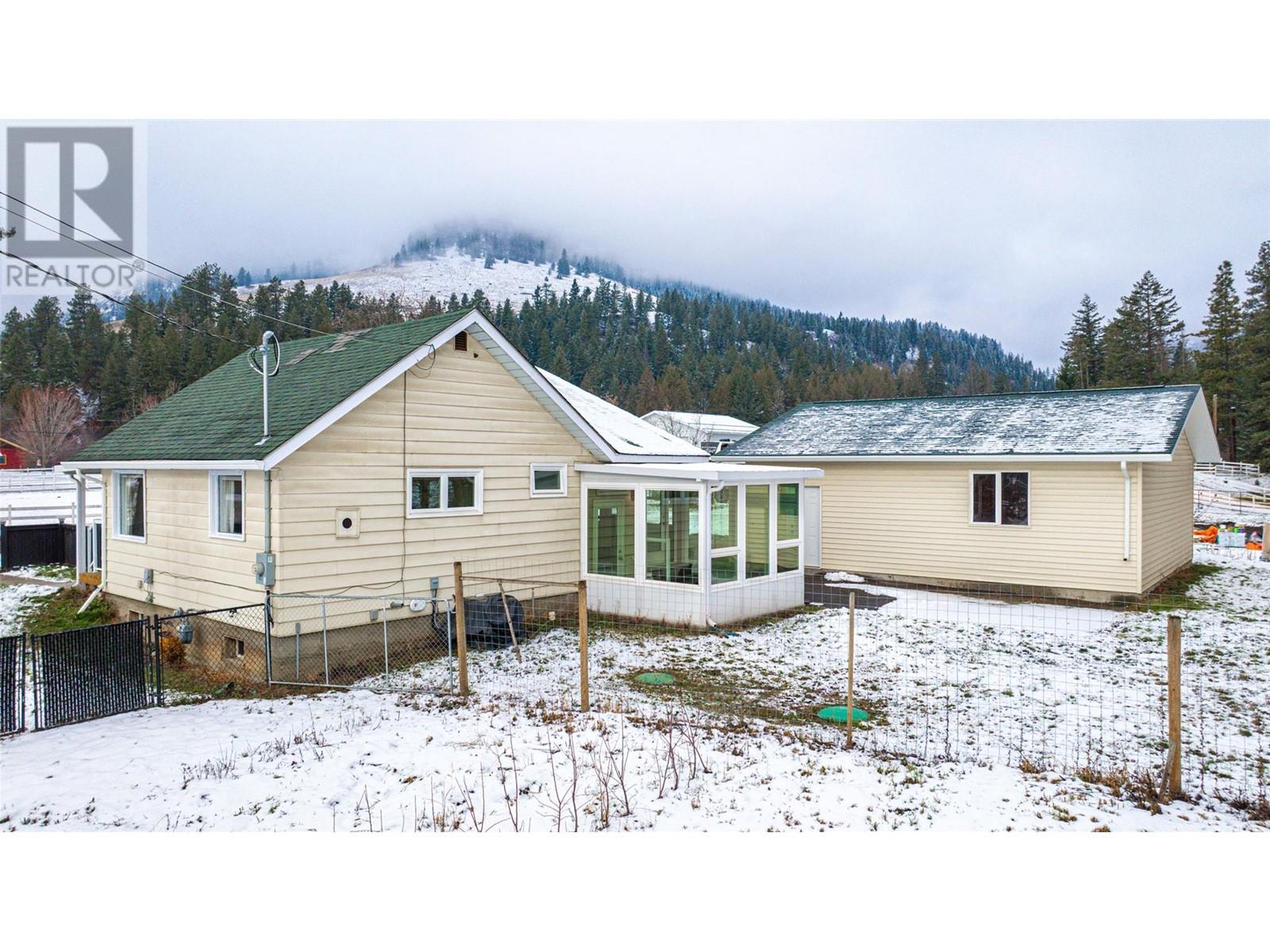 5517 6 Highway, Coldstream