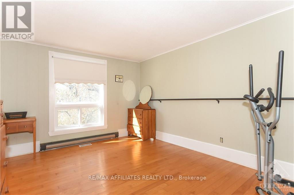 Photo 24 of 1860 Greys Creek Road, Ottawa ON