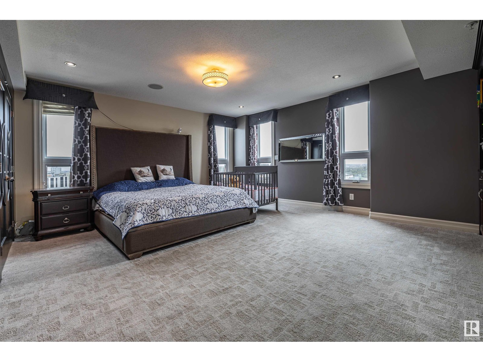 #1801 9939 109 ST NW - 21