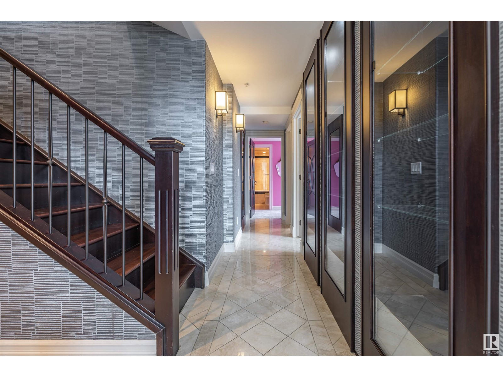 #1801 9939 109 ST NW - 16