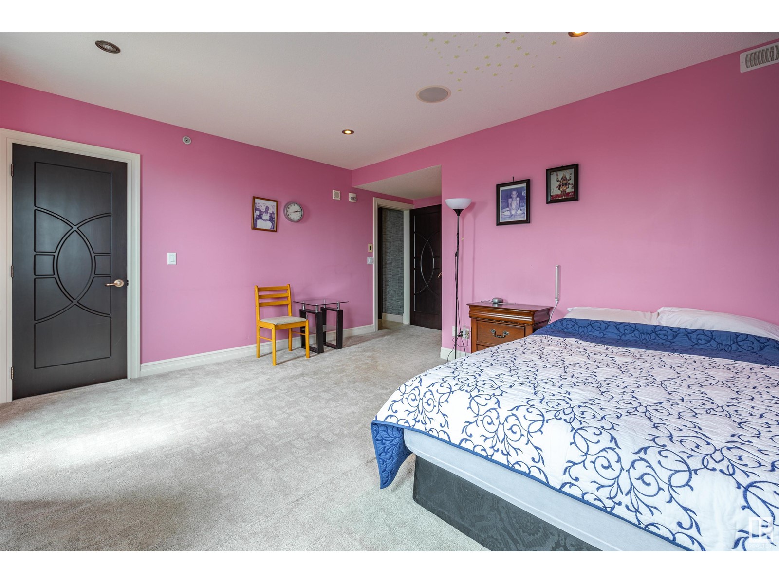 #1801 9939 109 ST NW - 11