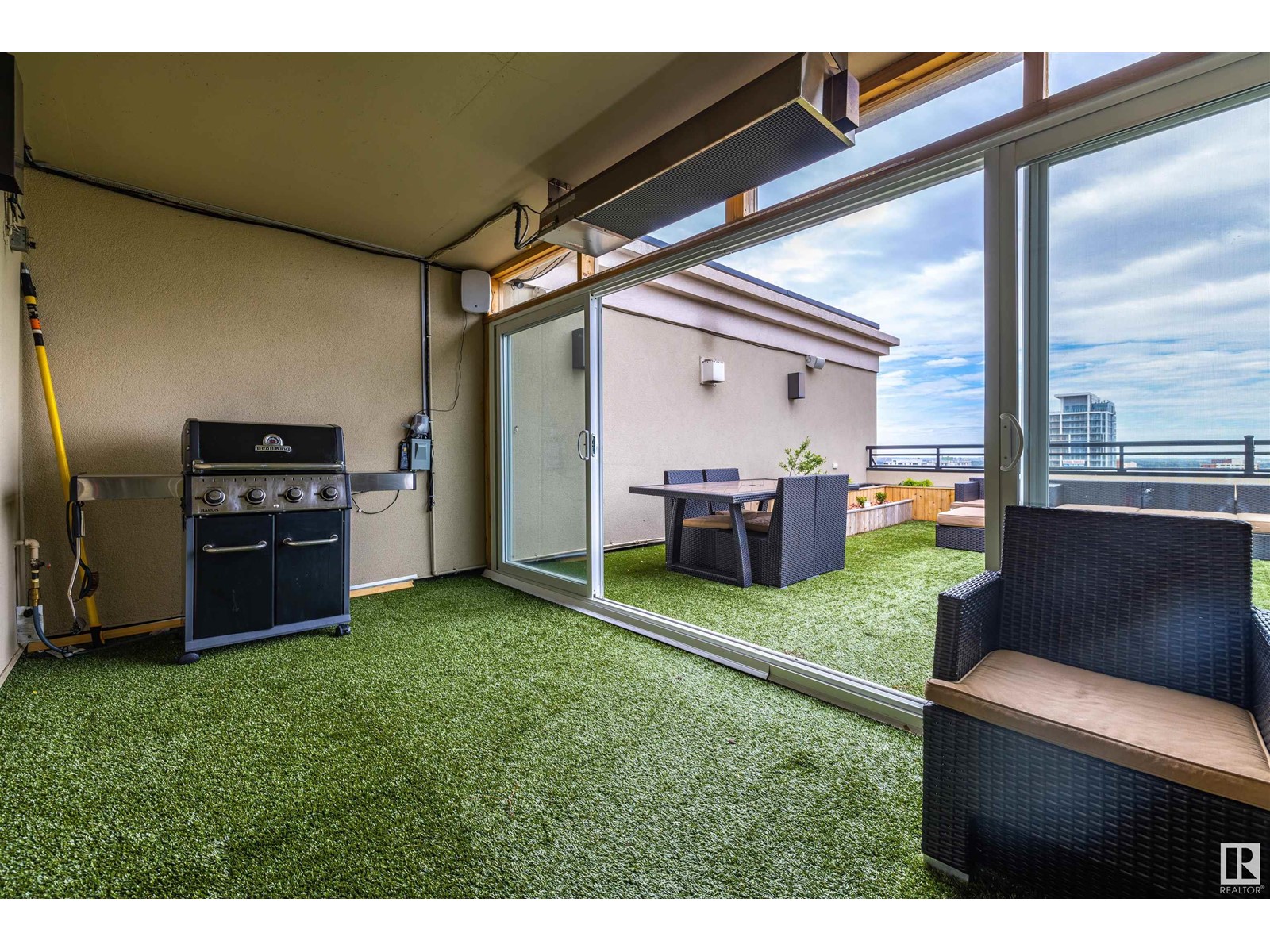 #1801 9939 109 ST NW - 27