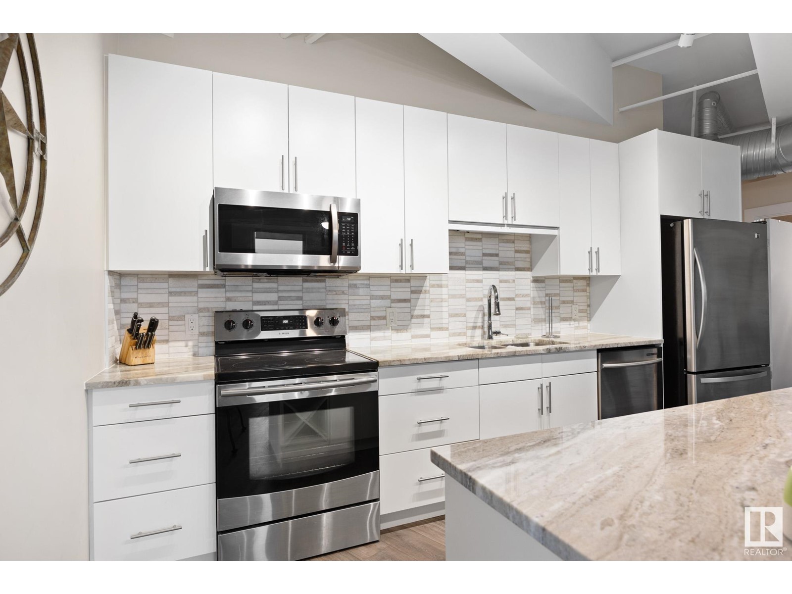 #504 10105 109 St ST NW NW, Edmonton