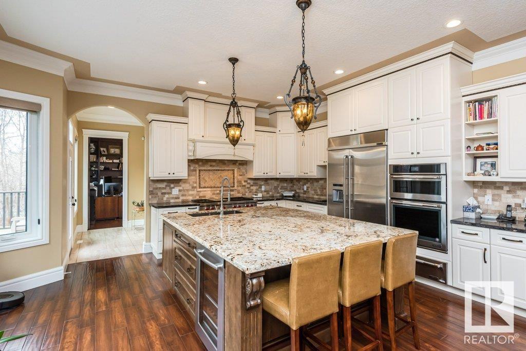 116 WINDERMERE CR NW, Edmonton