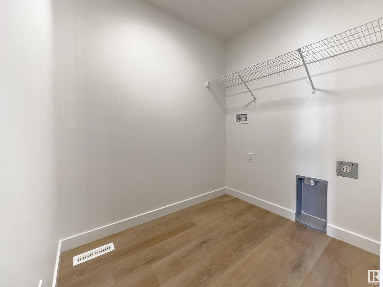 17345 6A ST NE, Edmonton