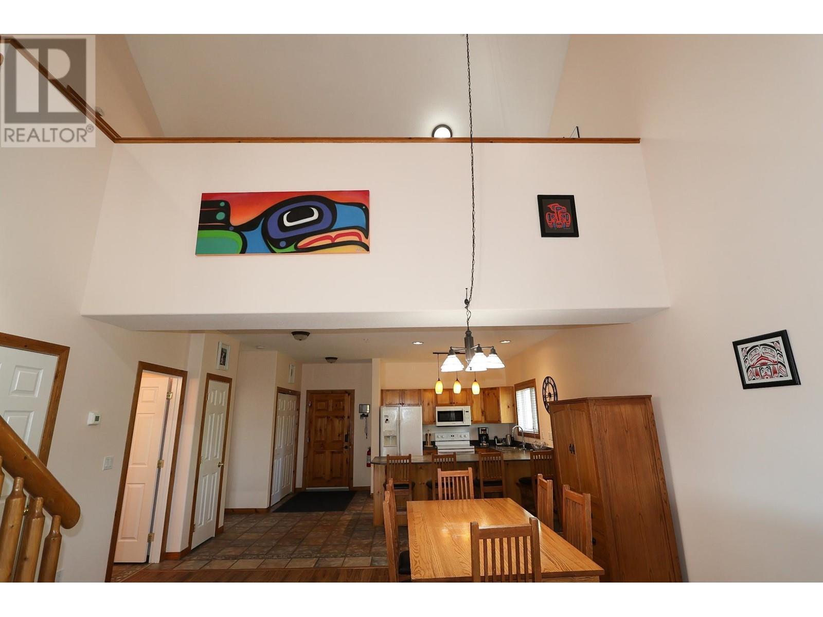 890 DOGWOOD Drive Unit# 301, Kimberley