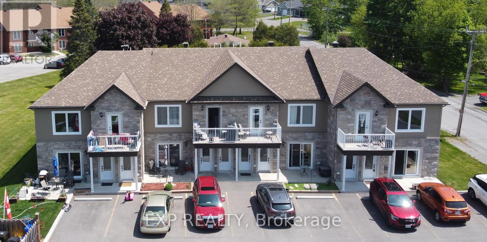 Photo 1 of 75 Kenyon Street E, North Glengarry ON