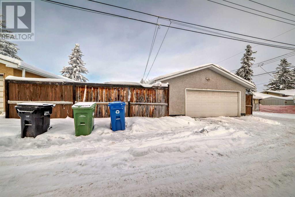 Single Family House Bungalow for Sale in   Avenue SE Penbrooke Meadows Calgary 