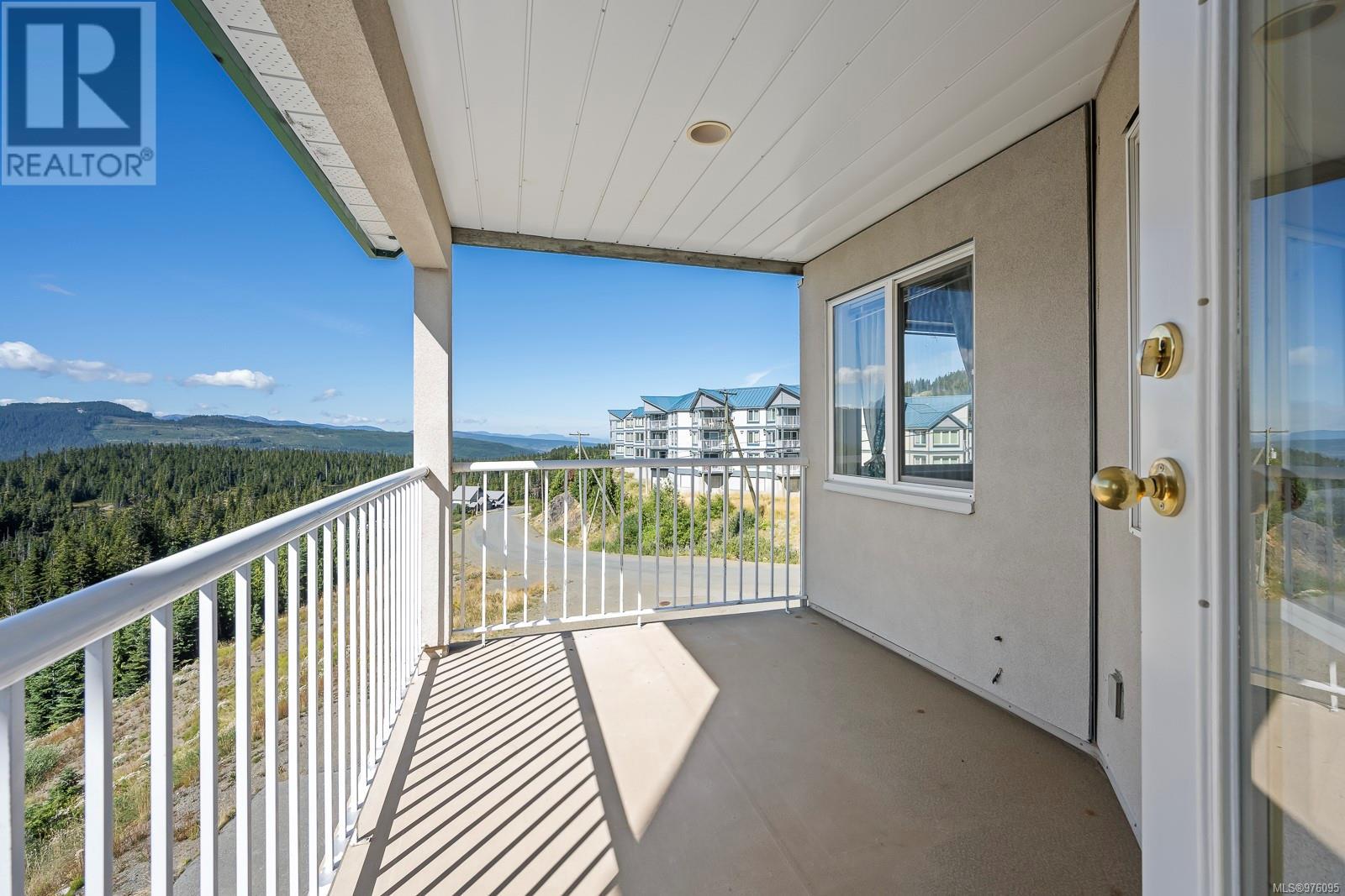 309 1201 Henry Rd, Courtenay real estate listing 976095