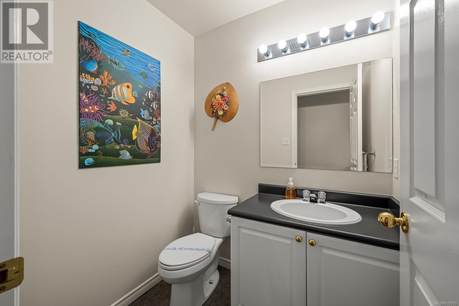 309 1201 Henry Rd, Courtenay real estate listing 976095