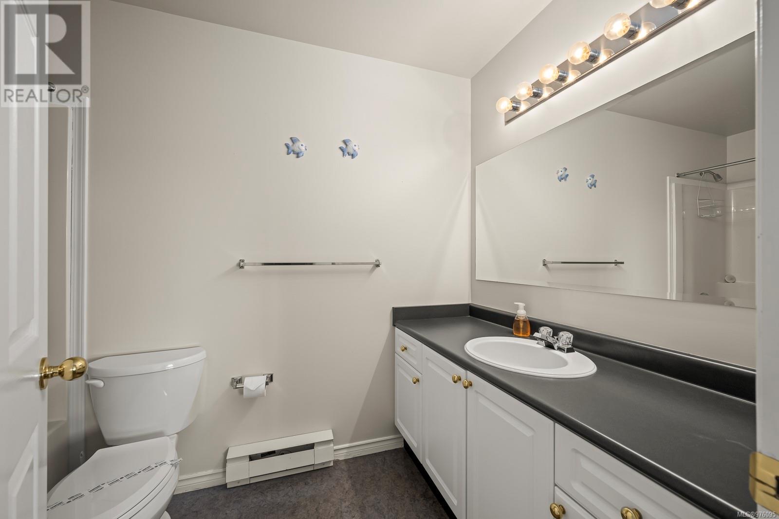 309 1201 Henry Rd, Courtenay real estate listing 976095