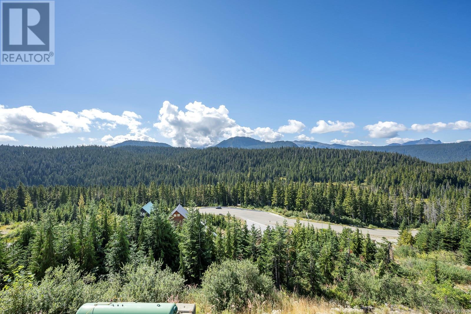 309 1201 Henry Rd, Courtenay real estate listing 976095