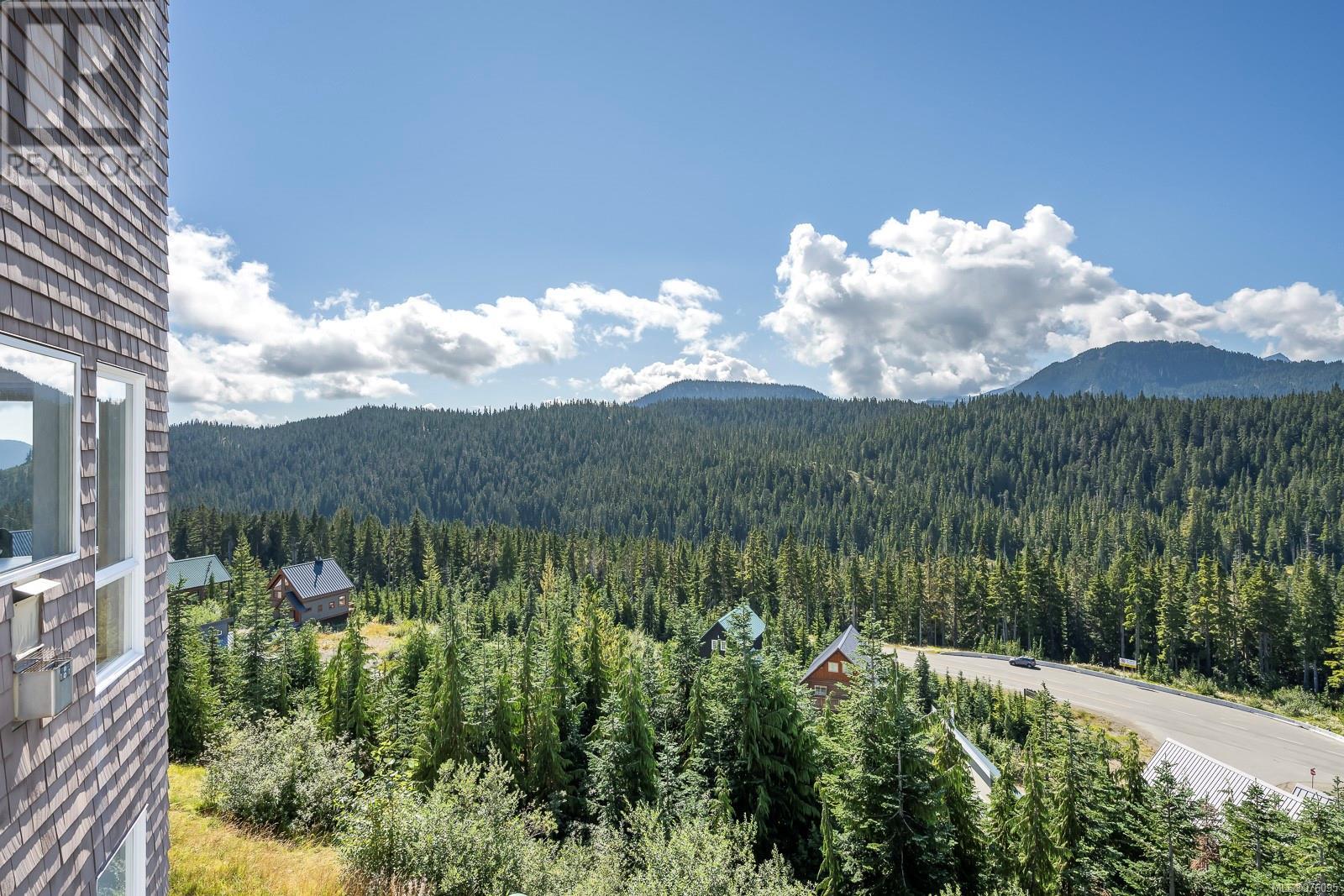 309 1201 Henry Rd, Courtenay real estate listing 976095