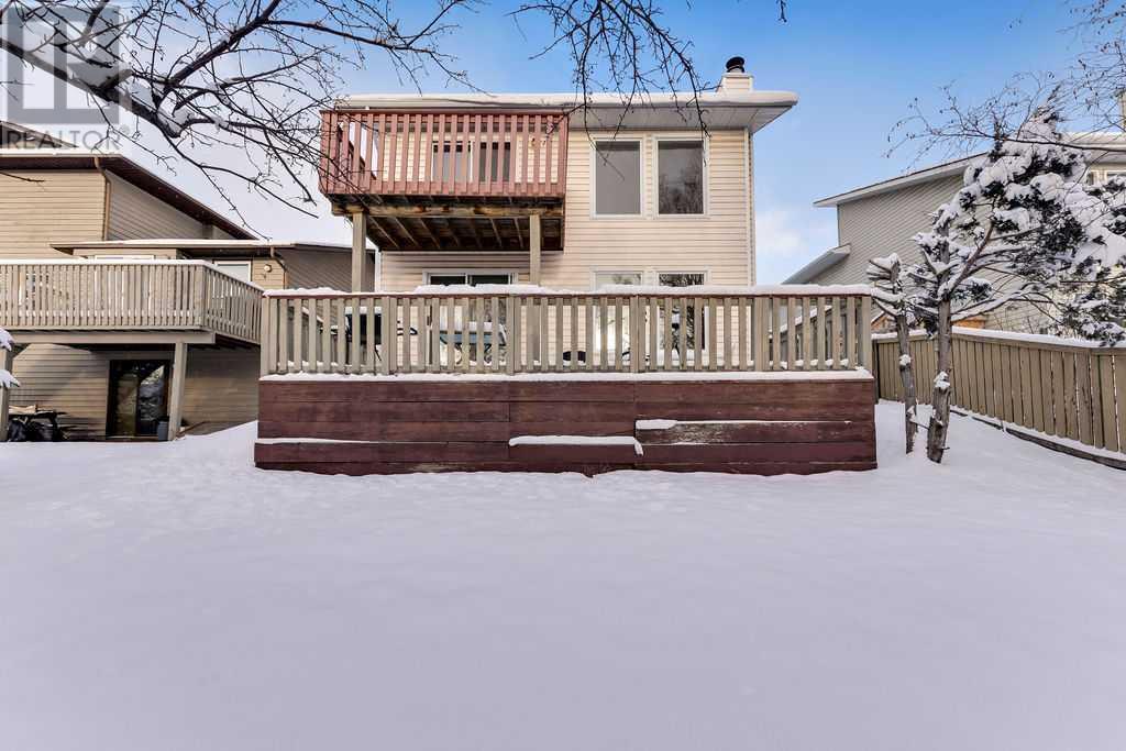 Single Family House 4 Level for Sale in  Hawksbrow Road NW Hawkwood Calgary 