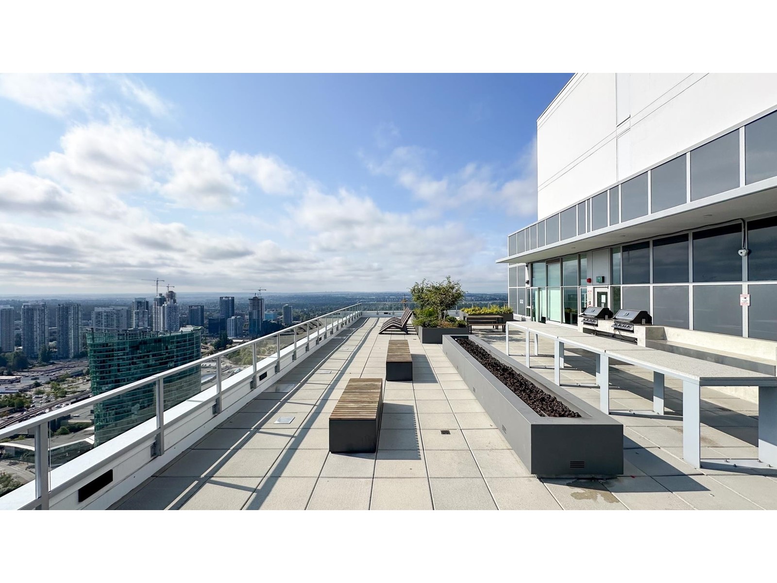 2211 13350 CENTRAL AVENUE, Surrey