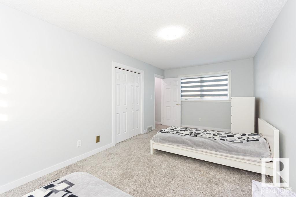 15828 98 ST NW, Edmonton