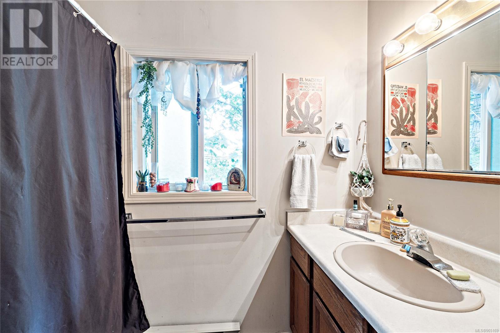 2445 Godfrey Rd, Nanaimo