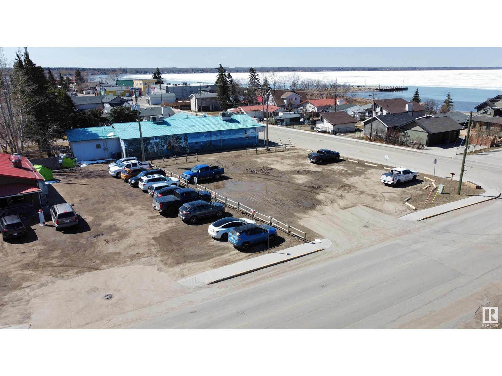 Photo 3 of 4732 47 St, Rural Lac Ste Anne County AB