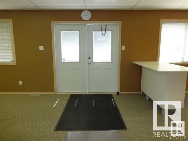Photo 3 of 4904 4908 50 Ave, Thorsby AB