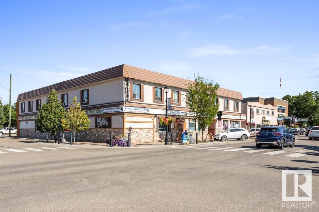 Photo 1 of 4820 50 Av, Leduc AB