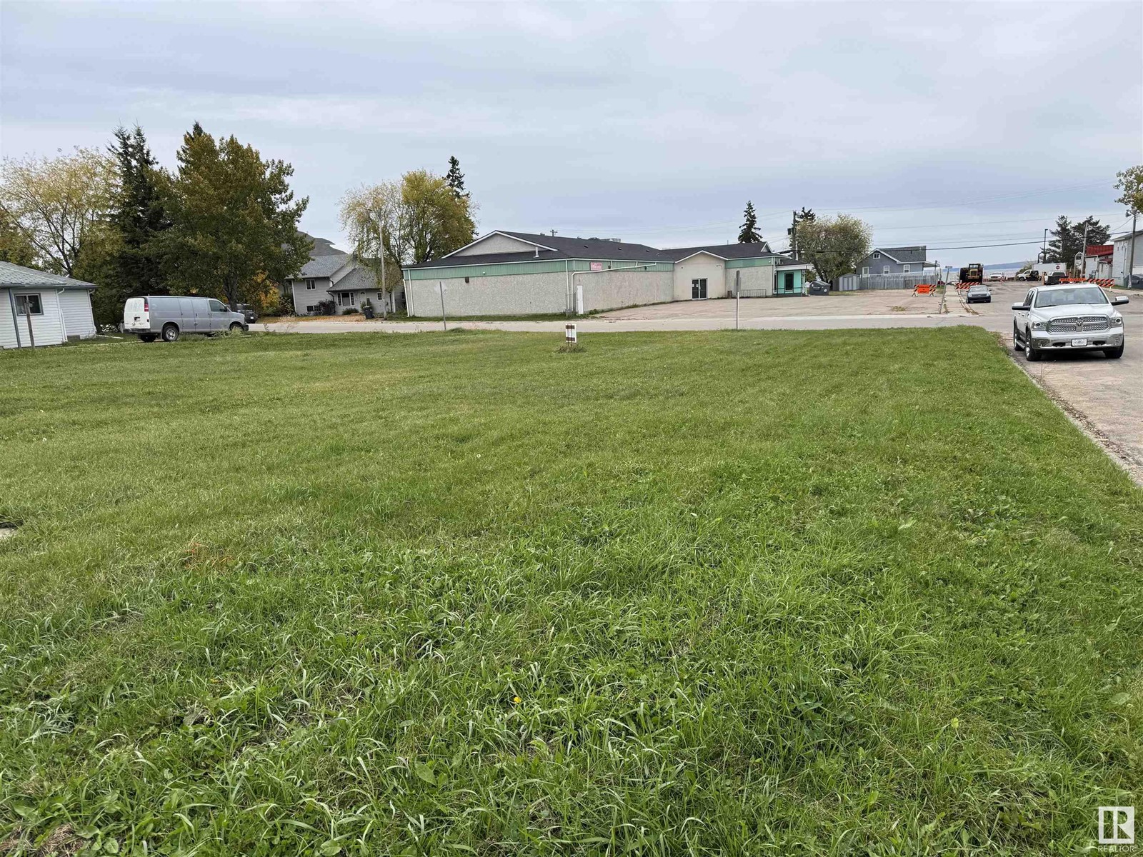 Photo 4 of 623 621 10 St, Cold Lake AB