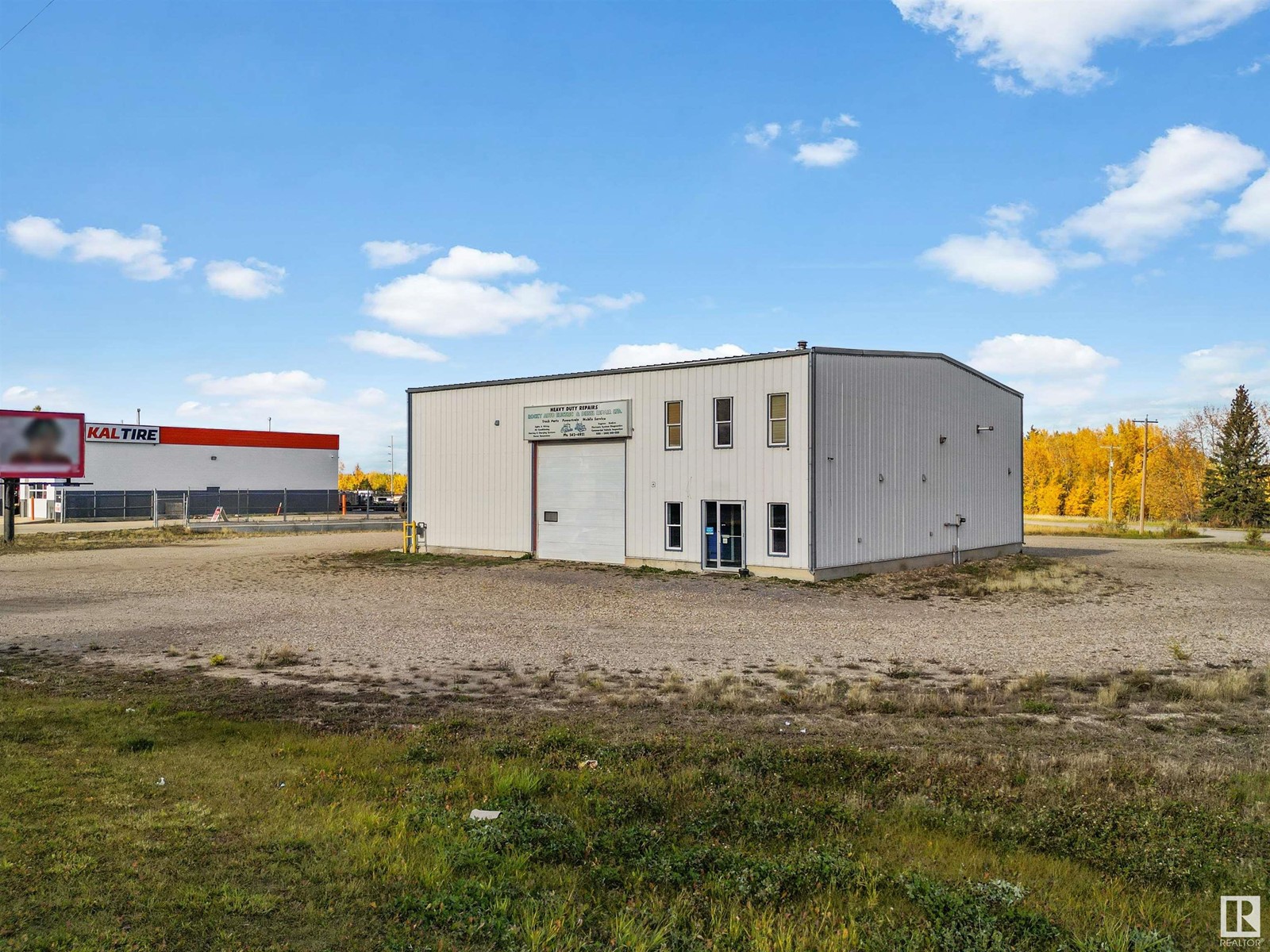Photo 8 of 5702 50 A Street, Drayton Valley AB