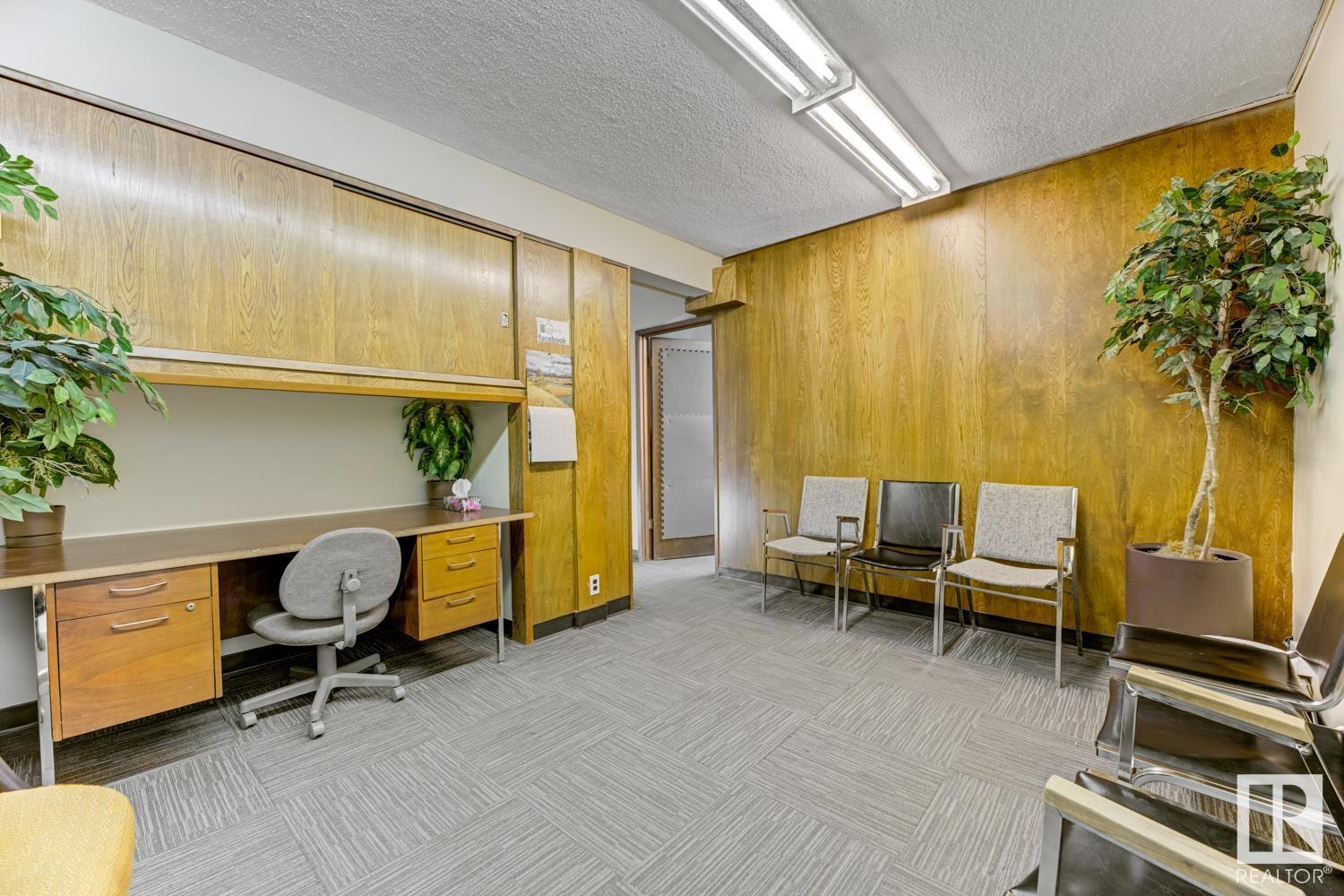 10848 82 AV NW NW, Edmonton