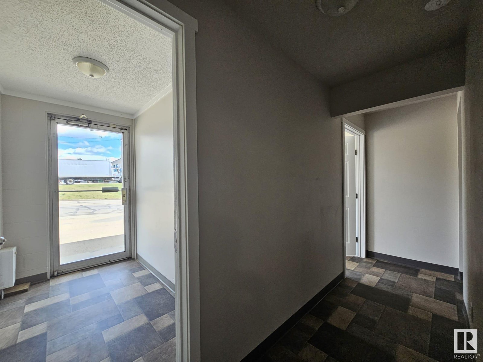 Photo 48 of 5403 50 Av, Drayton Valley AB