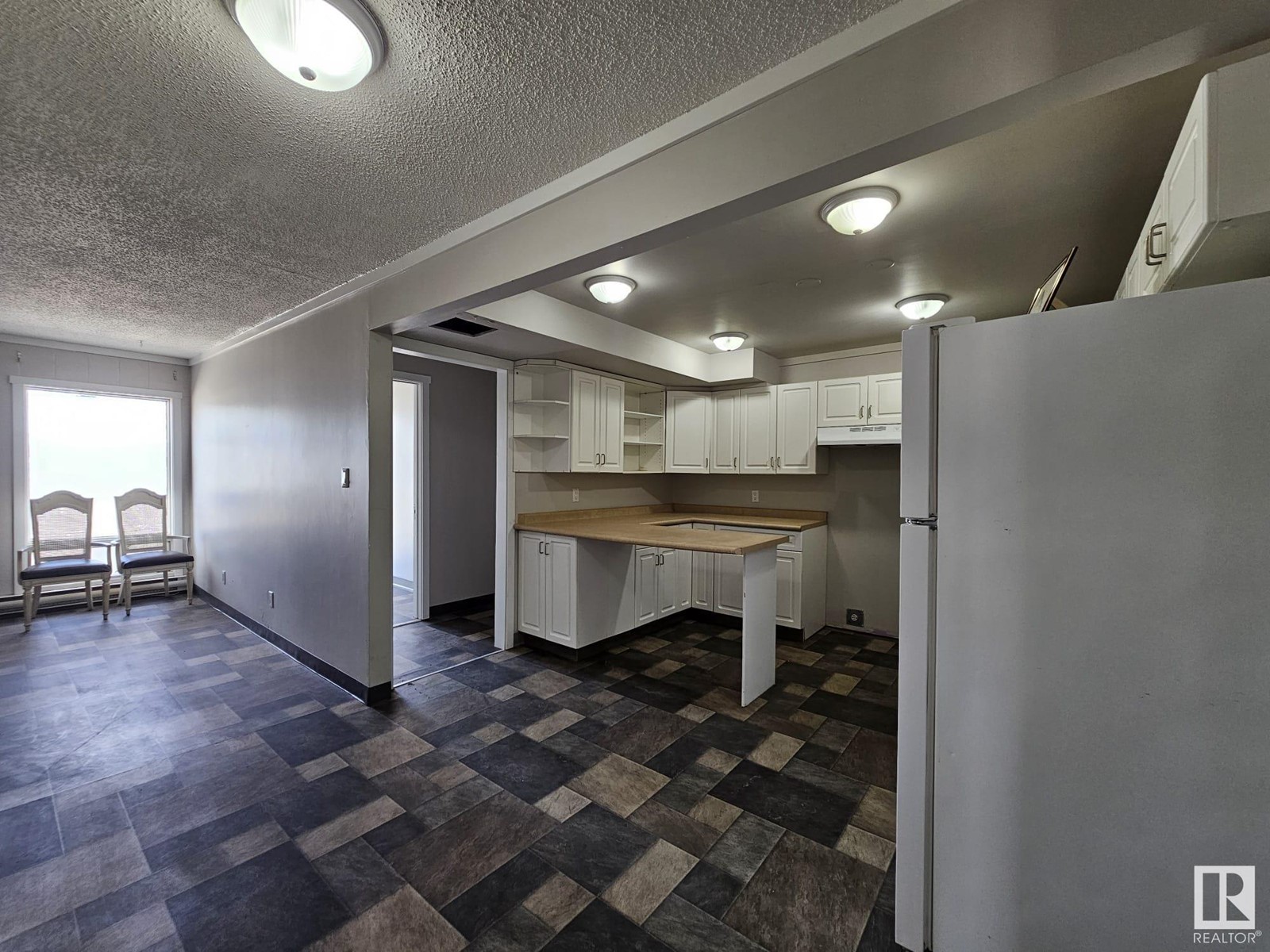 Photo 21 of 5403 50 Av, Drayton Valley AB