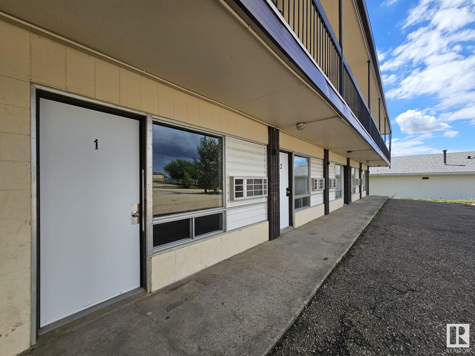 Photo 11 of 5403 50 Av, Drayton Valley AB