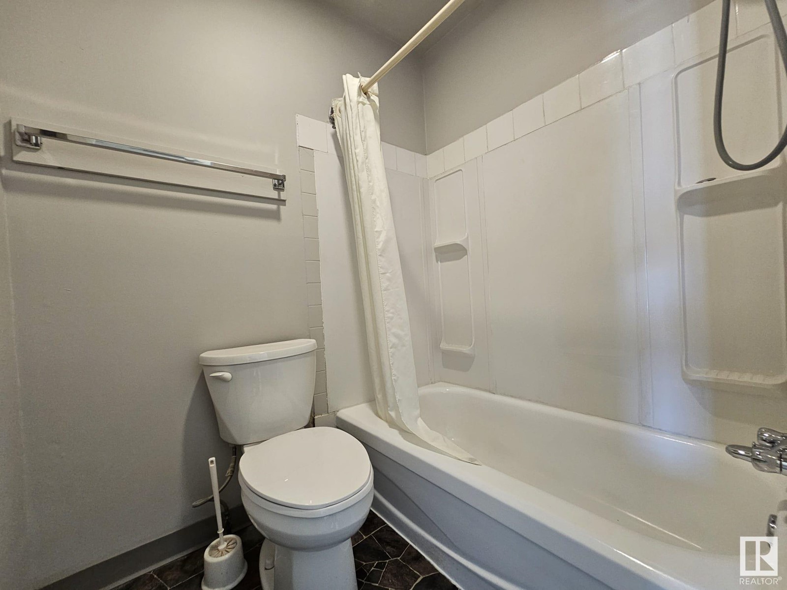 Photo 9 of 5403 50 Av, Drayton Valley AB