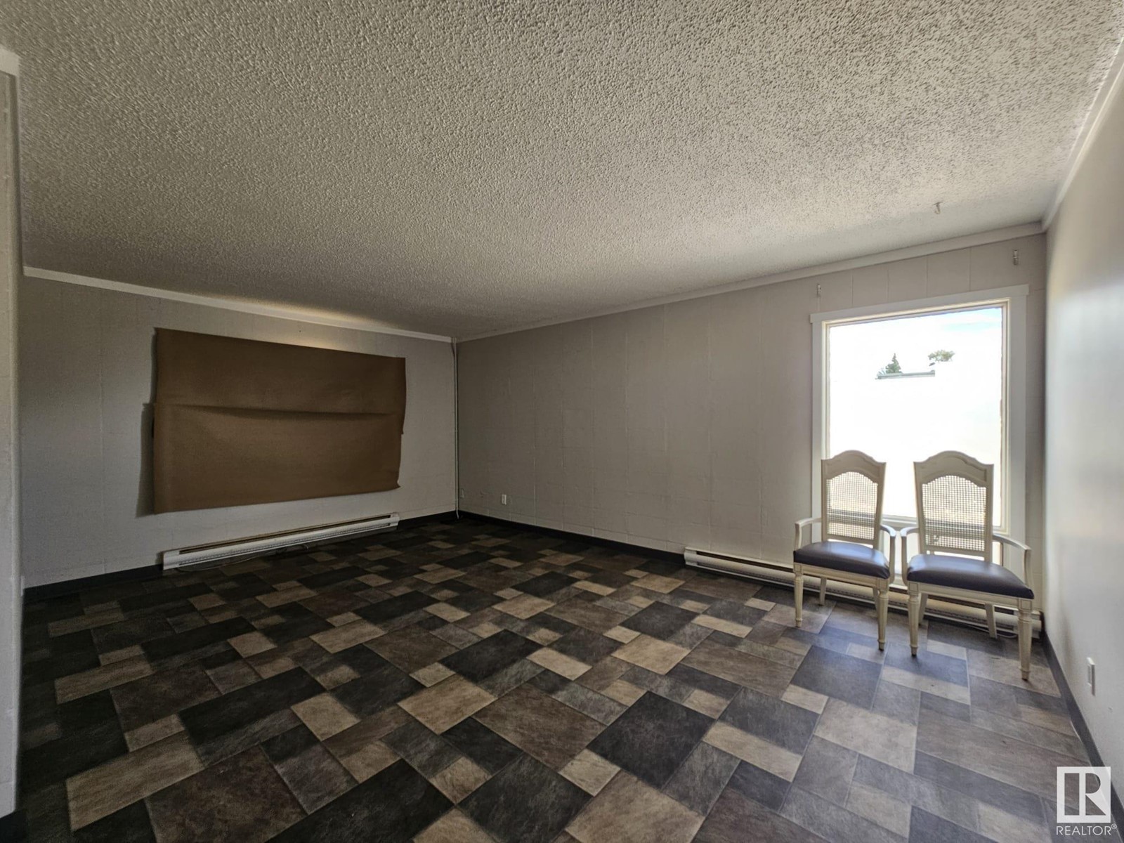 Photo 38 of 5403 50 Av, Drayton Valley AB