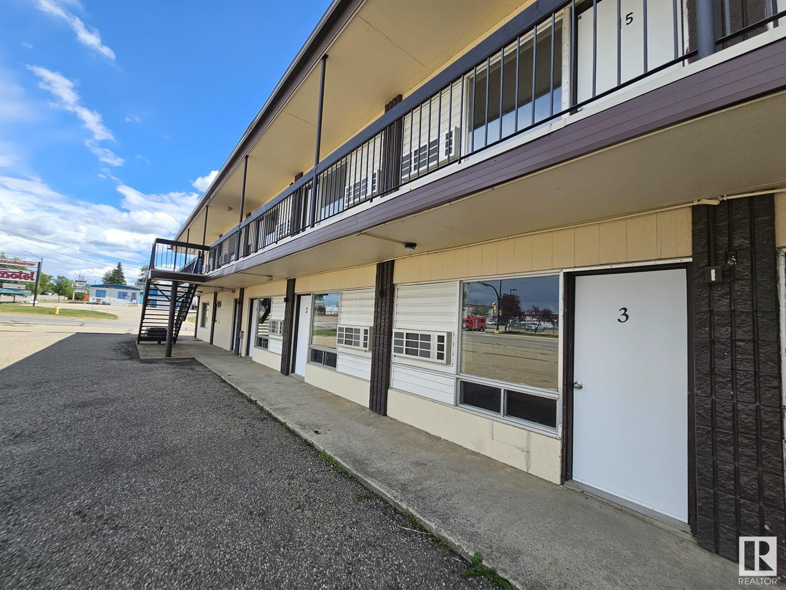 Photo 14 of 5403 50 Av, Drayton Valley AB