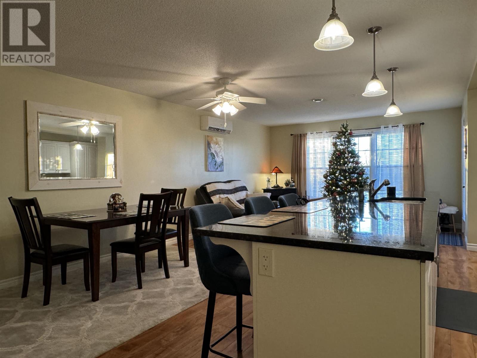 102-516 MACEWEN ROAD - 10