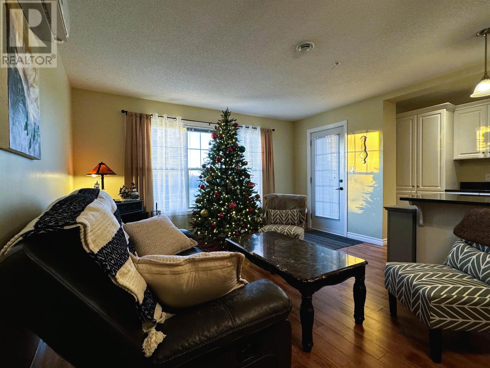 102-516 MACEWEN ROAD - 11