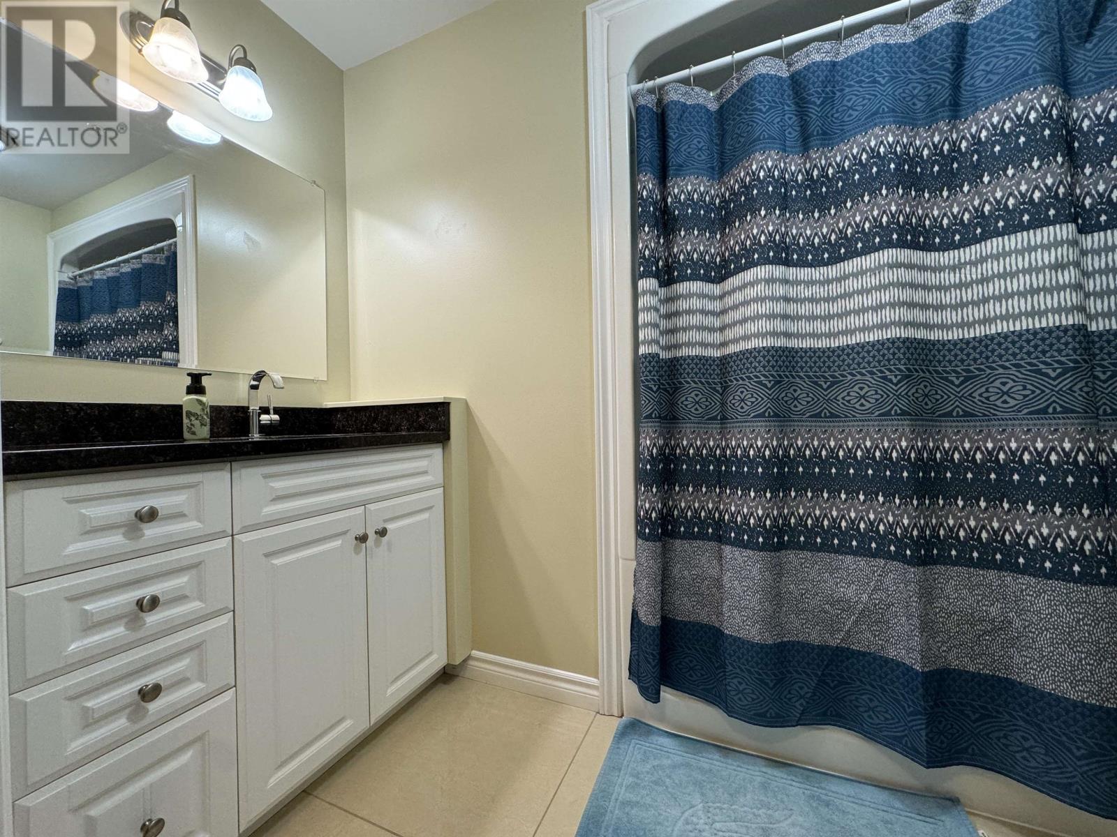 102-516 MACEWEN ROAD - 18
