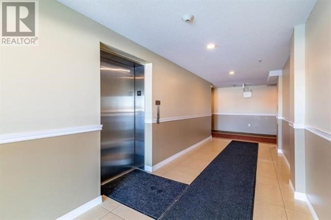 102-516 MACEWEN ROAD - 5